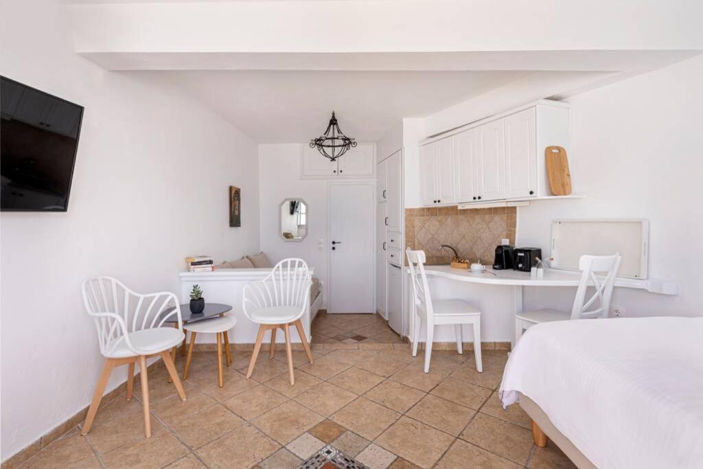 Calderas Hug & Panoramic Sea View - 3 Lux Suites إيميروفيغلي المظهر الخارجي الصورة