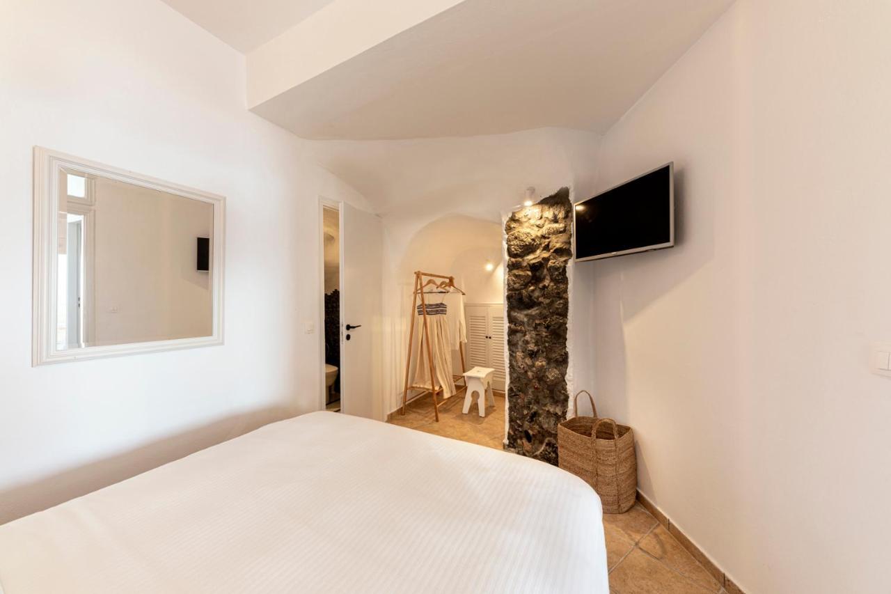 Calderas Hug & Panoramic Sea View - 3 Lux Suites إيميروفيغلي المظهر الخارجي الصورة